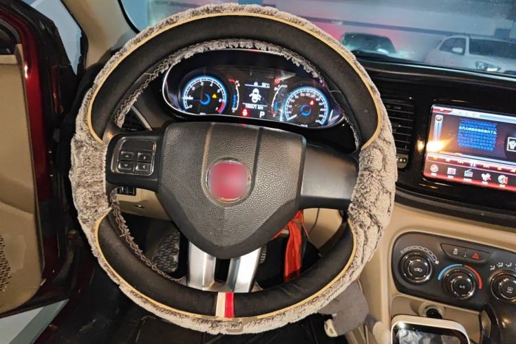 Used Fiat Viaggio 2012 1.4T Automatic Enjoyment Edition Steering Wheel