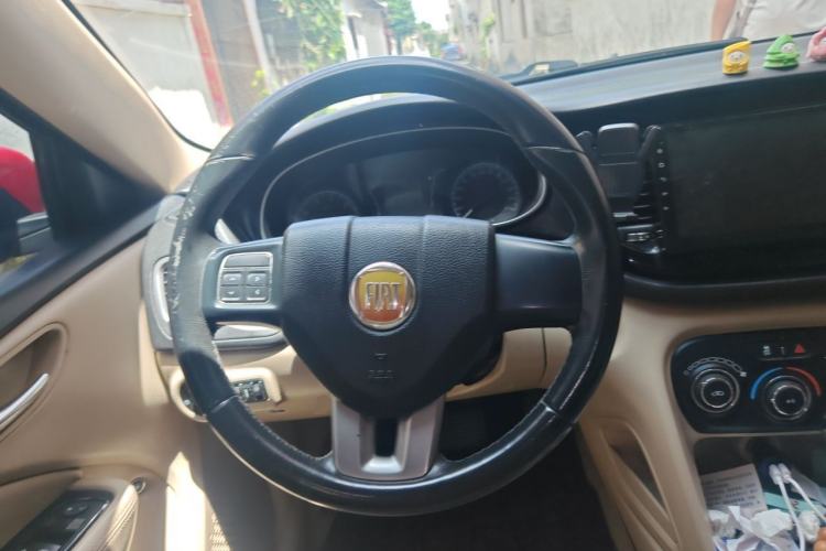 Used Fiat Viaggio 2012 1.4T Automatic Jingxiang Edition Steering Wheel