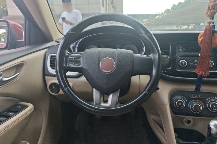 Used Fiat Viaggio 2012 1.4T Manual Enjoyment Edition Steering Wheel