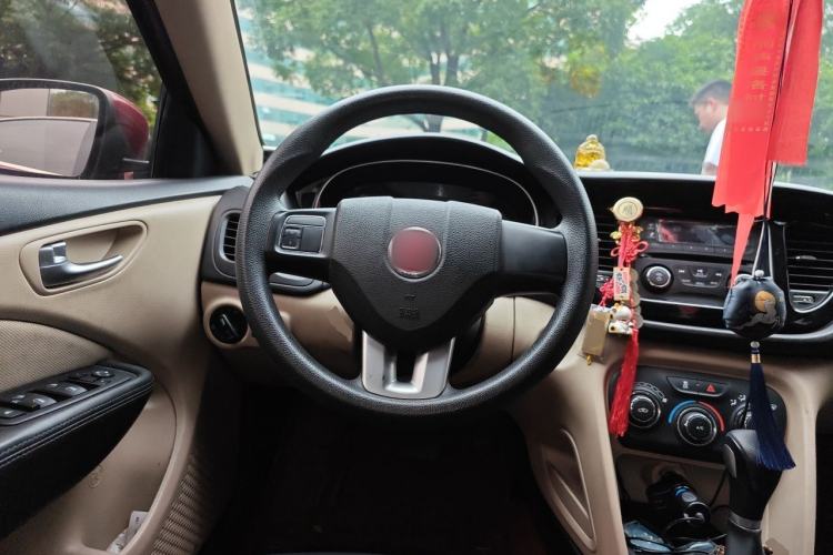 Used Fiat Viaggio 2012 1.4T Automatic Enjoyment Edition Steering Wheel