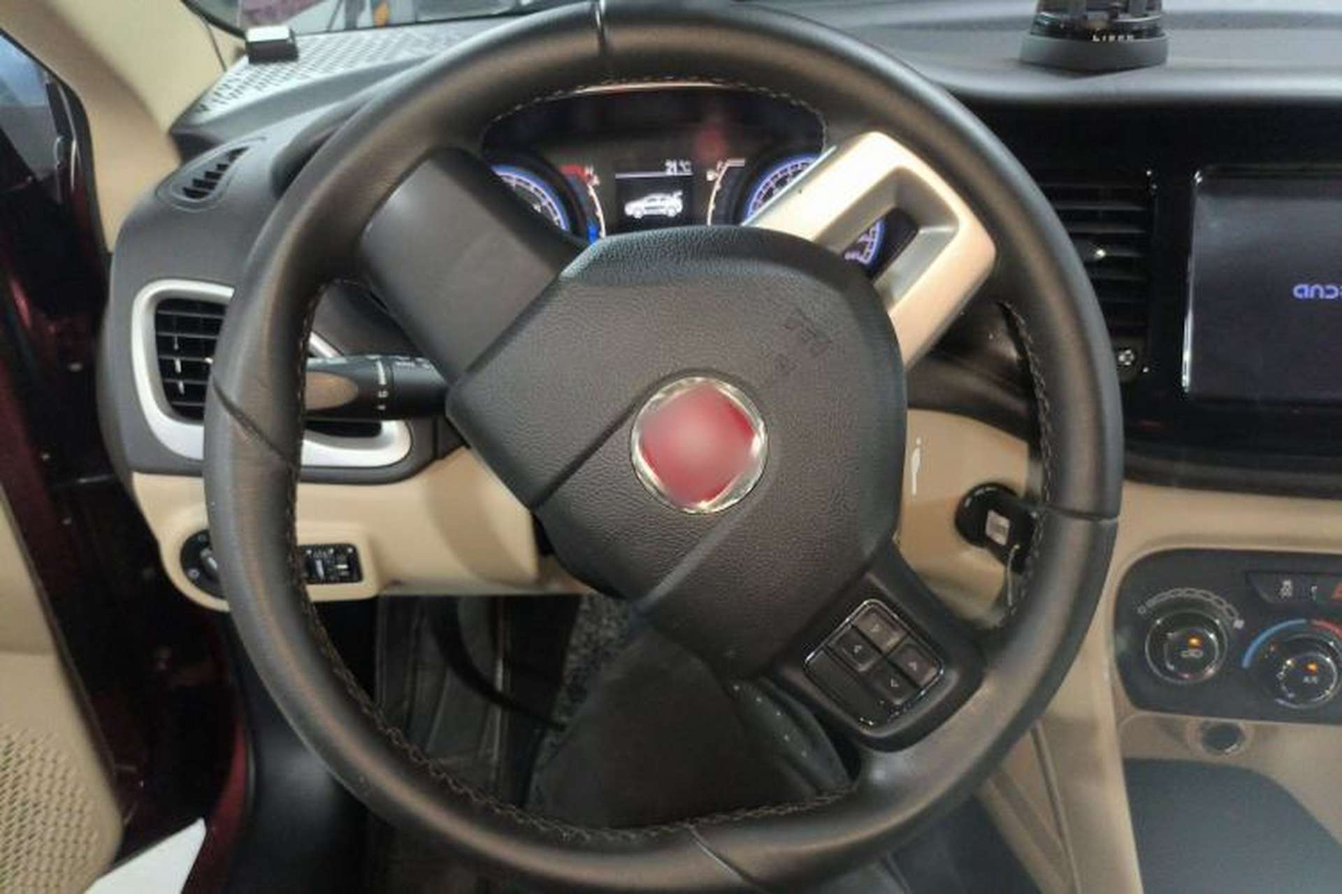 Used Fiat Viaggio 2012 1.4T Automatic Enjoyment Edition Steering Wheel