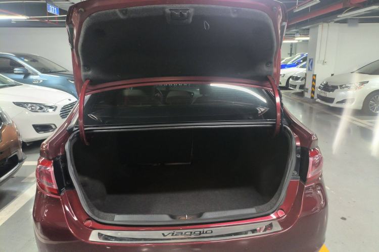 Used Fiat Viaggio 2012 1.4T Automatic Enjoyment Edition Trunk