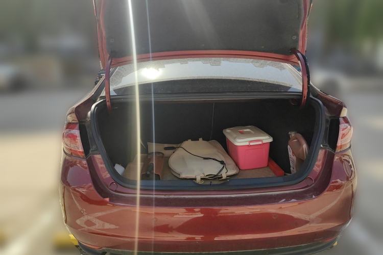 Used Fiat Viaggio 2012 1.4T Automatic Luxury Edition Trunk