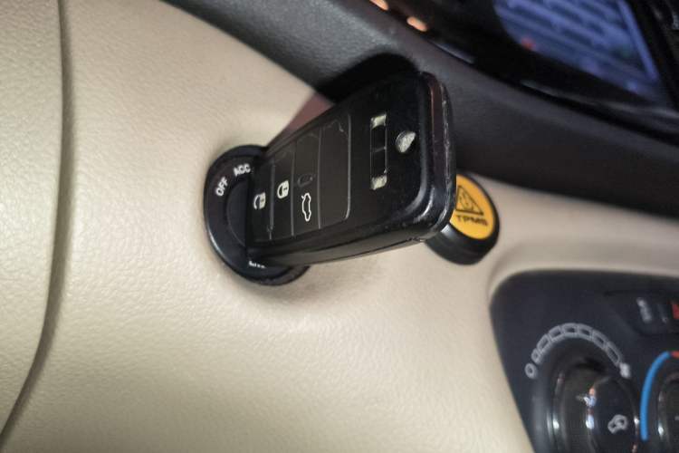 Used Fiat Viaggio 2012 1.4T Automatic Jingxiang Edition Vehicle Key