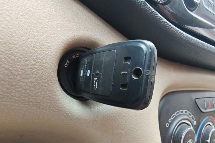 Used Fiat Viaggio 2012 1.4T Manual Enjoyment Edition Vehicle Key