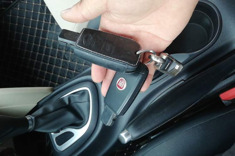 Used Fiat Viaggio 2012 1.4T Automatic Enjoyment Edition Vehicle Key