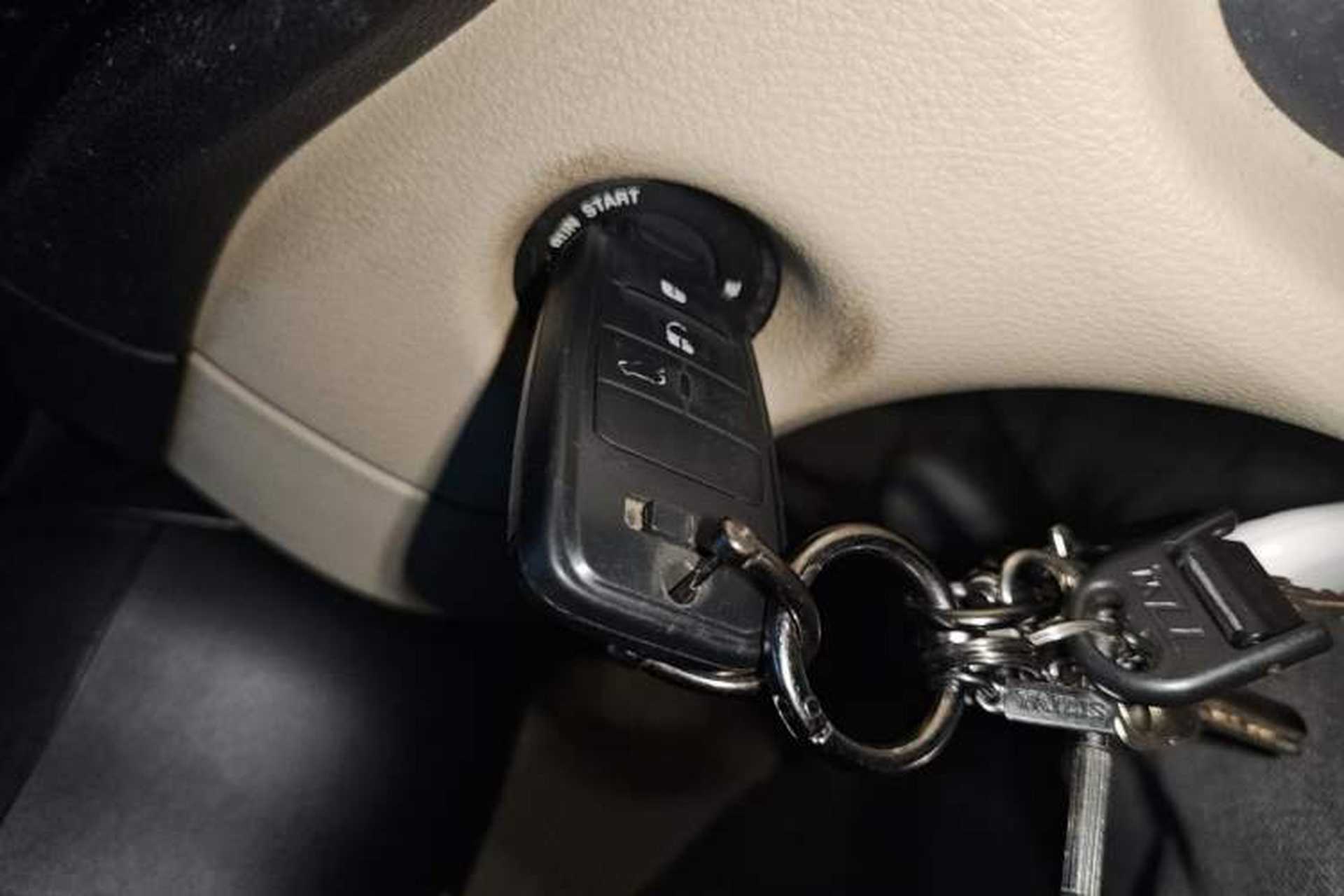 Used Fiat Viaggio 2012 1.4T Automatic Enjoyment Edition Vehicle Key