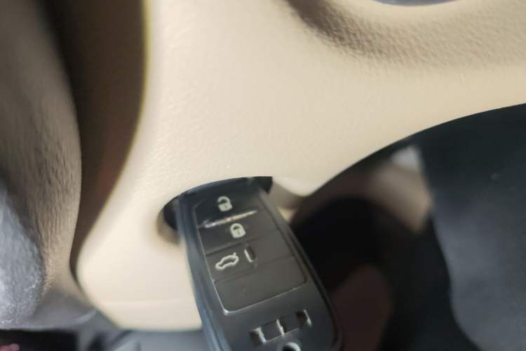 Used Fiat Viaggio 2012 1.4T Automatic Jingxiang Edition Vehicle Key