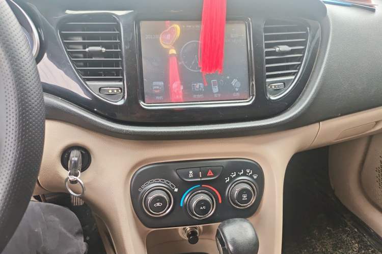 Used Fiat Viaggio 2012 1.4T Automatic Jingxiang Edition Audio And AC Panel