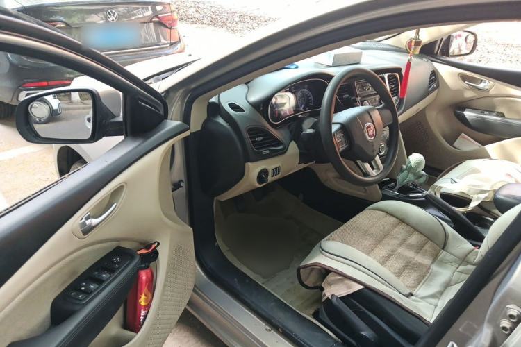 Used Fiat Viaggio 2012 1.4T Manual Enjoyment Edition Driver Seat