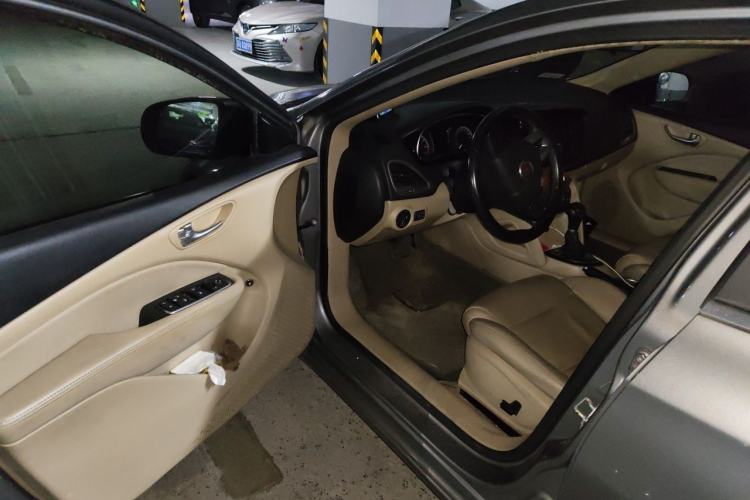 Used Fiat Viaggio 2012 1.4T Automatic Jingxiang Edition Driver Seat
