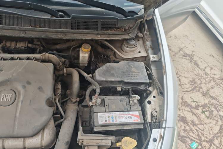 Used Fiat Viaggio 2012 1.4T Automatic Jingxiang Edition Engine Bay Left