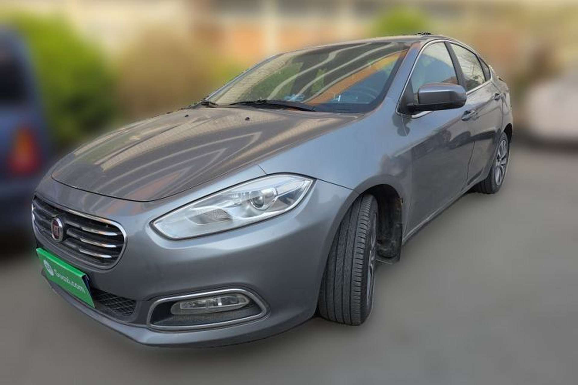 Used Fiat Viaggio 2012 1.4T Manual Enjoyment Edition Front Left 45 Deg
