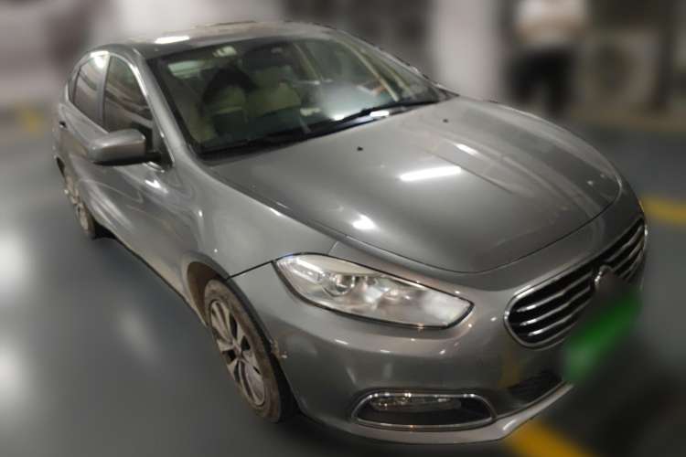 Used Fiat Viaggio 2012 1.4T Automatic Jingxiang Edition Front Right 45 Deg