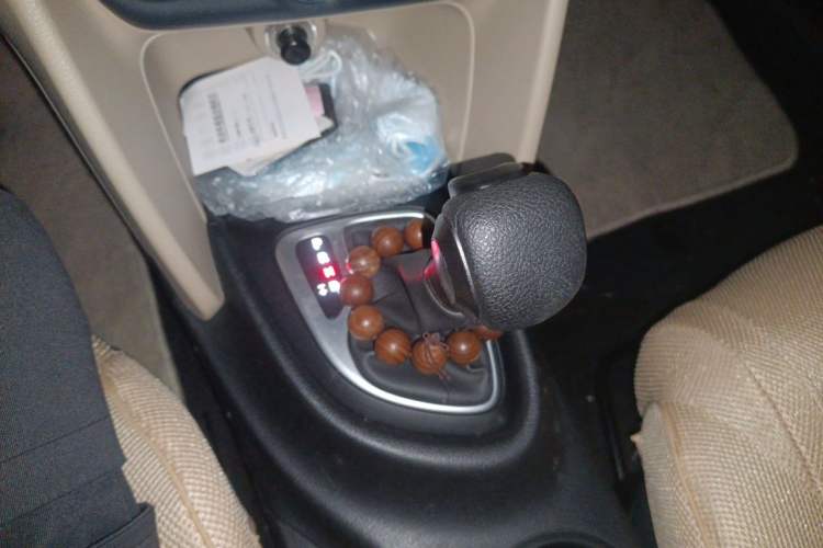 Used Fiat Viaggio 2012 1.4T Automatic Enjoyment Edition Gear Lever