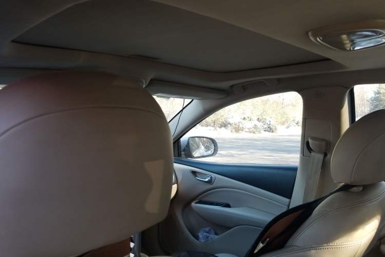 Used Fiat Viaggio 2012 1.4T Automatic Luxury Edition Headliner