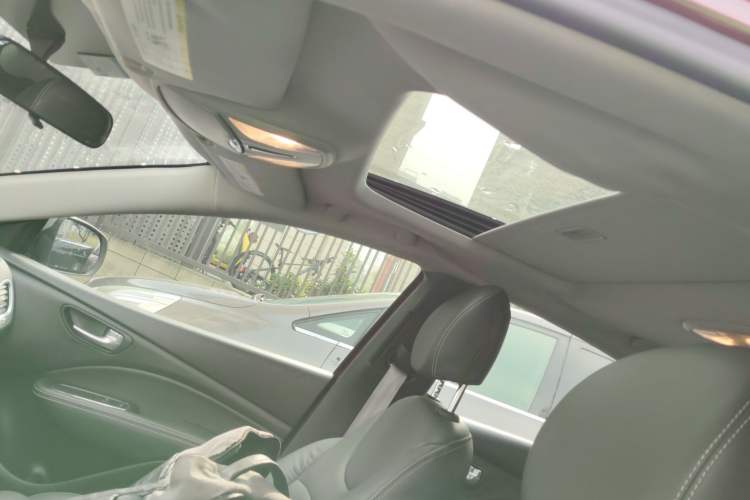 Used Fiat Viaggio 2012 1.4T Automatic Jingxiang Edition Headliner