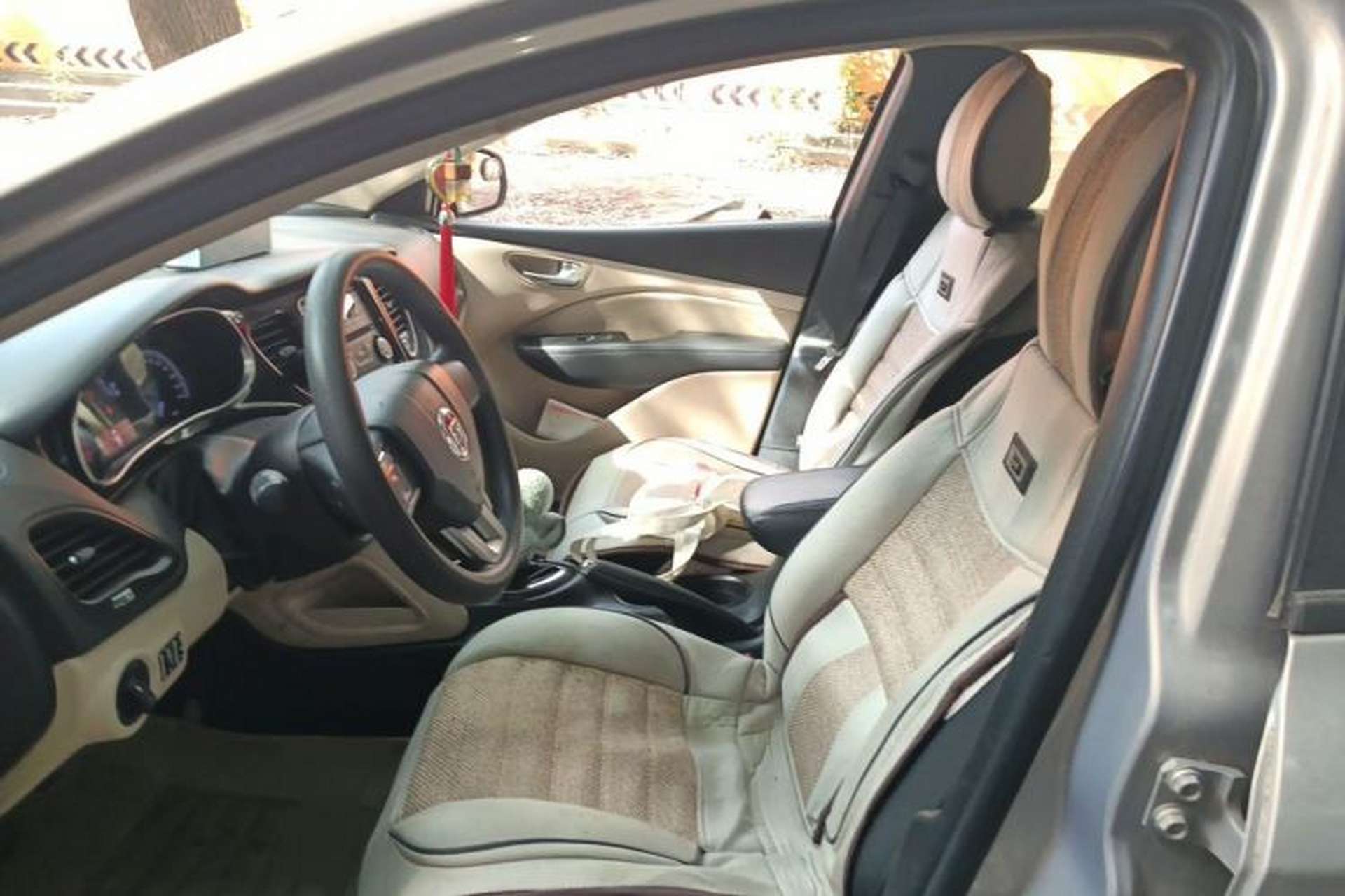 Used Fiat Viaggio 2012 1.4T Manual Enjoyment Edition Left Front Seat