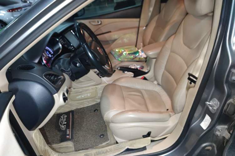 Used Fiat Viaggio 2012 1.4T Automatic Jingxiang Edition Left Front Seat