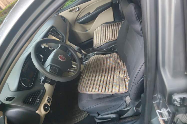 Used Fiat Viaggio 2012 1.4T Automatic Enjoyment Edition Left Front Seat