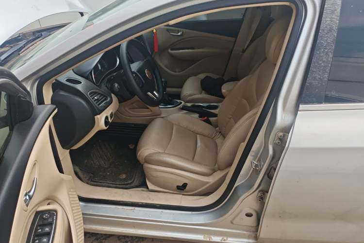 Used Fiat Viaggio 2012 1.4T Automatic Jingxiang Edition Left Front Seat