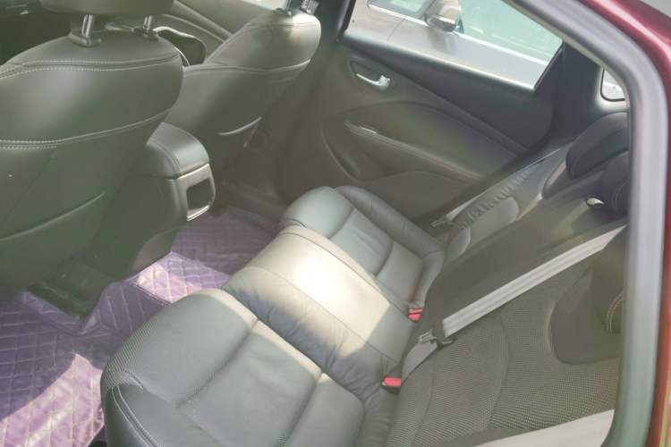 Used Fiat Viaggio 2012 1.4T Automatic Jingxiang Edition Left Rear Seat