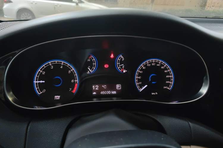 Used Fiat Viaggio 2012 1.4T Automatic Enjoyment Edition Odometer Close Up