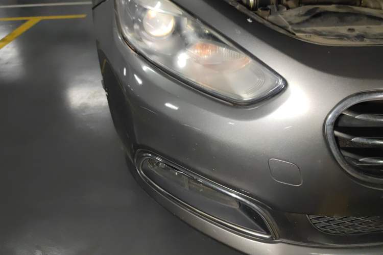 Used Fiat Viaggio 2012 1.4T Automatic Jingxiang Edition Right Front Headlight