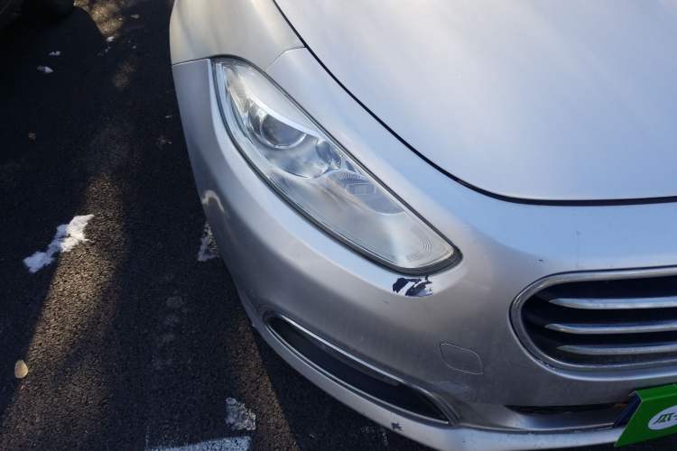 Used Fiat Viaggio 2012 1.4T Automatic Luxury Edition Right Front Headlight