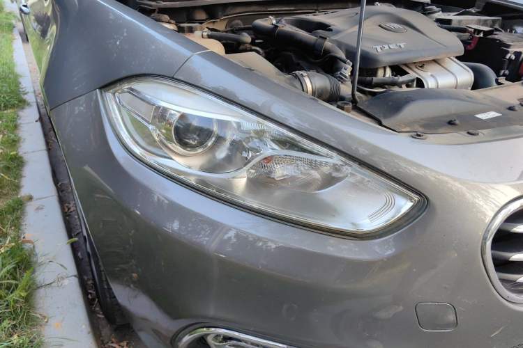 Used Fiat Viaggio 2012 1.4T Automatic Luxury Edition Right Front Headlight