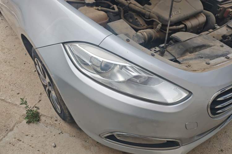 Used Fiat Viaggio 2012 1.4T Automatic Jingxiang Edition Right Front Headlight