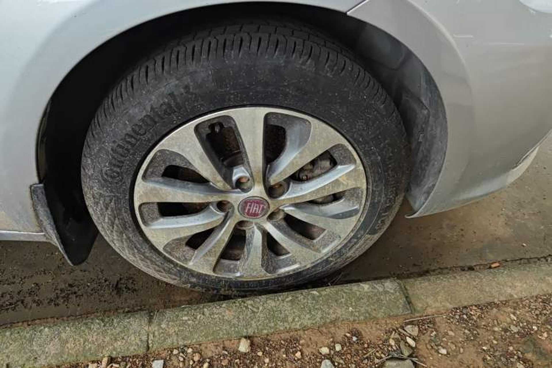 Used Fiat Viaggio 2012 1.4T Automatic Enjoyment Edition Right Front Wheel Hub