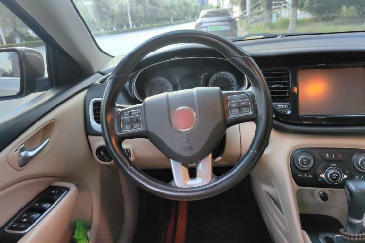 Used Fiat Viaggio 2012 1.4T Automatic Luxury Edition Steering Wheel