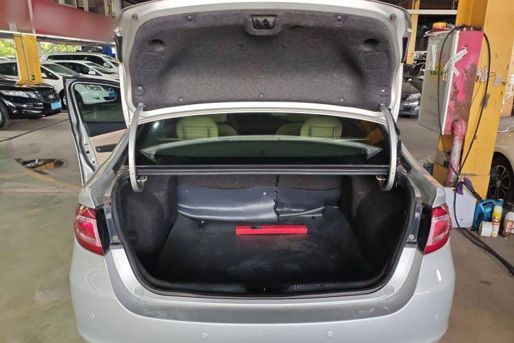 Used Fiat Viaggio 2012 1.4T Automatic Enjoyment Edition Trunk