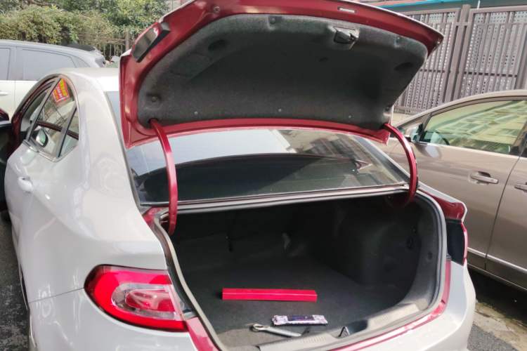Used Fiat Viaggio 2012 1.4T Automatic Jingxiang Edition Trunk