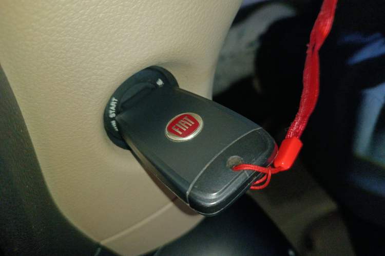 Used Fiat Viaggio 2012 1.4T Manual Enjoyment Edition Vehicle Key