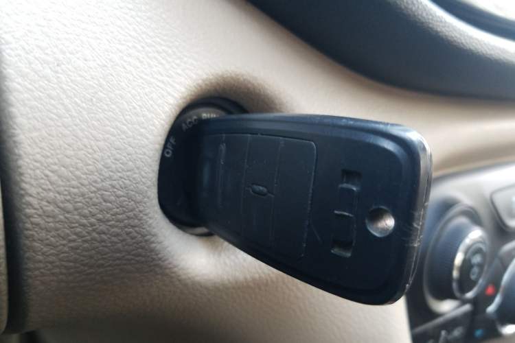 Used Fiat Viaggio 2012 1.4T Automatic Luxury Edition Vehicle Key