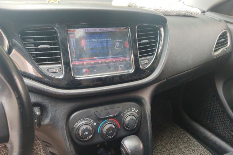 Used Fiat Viaggio 2012 1.4T Automatic Jingxiang Edition Audio And AC Panel
