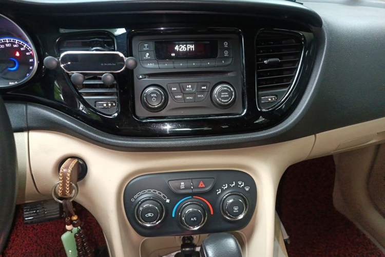 Used Fiat Viaggio 2012 1.4T Automatic Jingxiang Edition Audio And AC Panel