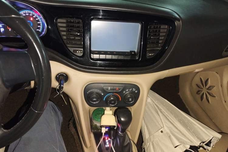 Used Fiat Viaggio 2012 1.4T Automatic Jingxiang Edition Audio And AC Panel