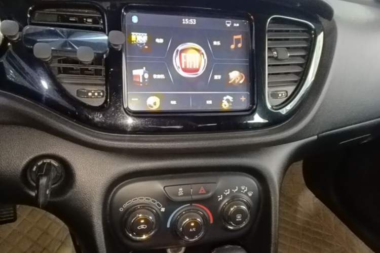 Used Fiat Viaggio 2012 1.4T Automatic Jingxiang Edition Audio And AC Panel