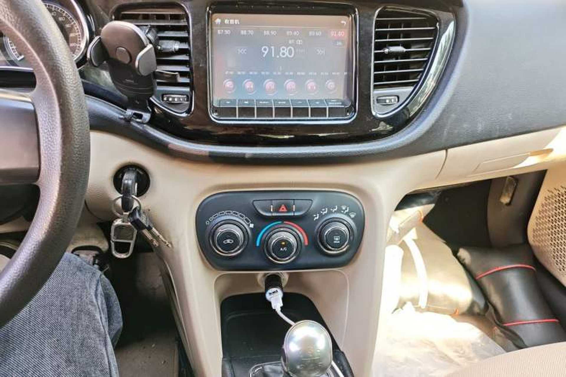 Used Fiat Viaggio 2012 1.4T Manual Enjoyment Edition Audio And AC Panel