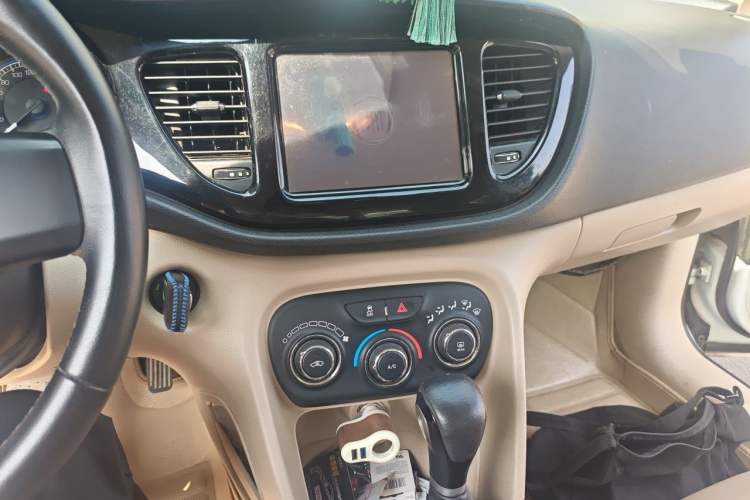 Used Fiat Viaggio 2012 1.4T Automatic Jingxiang Edition Audio And AC Panel