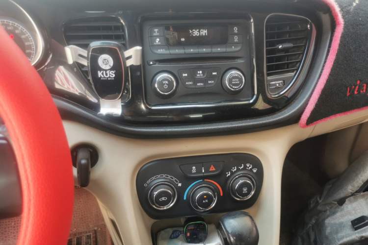 Used Fiat Viaggio 2012 1.4T Automatic Jingxiang Edition Audio And AC Panel