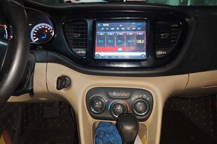 Used Fiat Viaggio 2012 1.4T Automatic Jingxiang Edition Audio And AC Panel