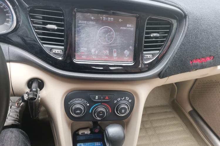 Used Fiat Viaggio 2012 1.4T Automatic Jingxiang Edition Audio And AC Panel