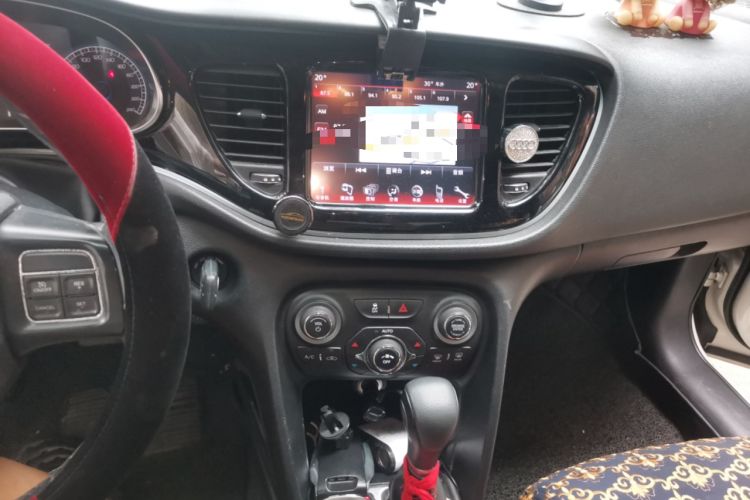 Used Fiat Viaggio 2012 1.4T Automatic Luxury Edition Audio And AC Panel