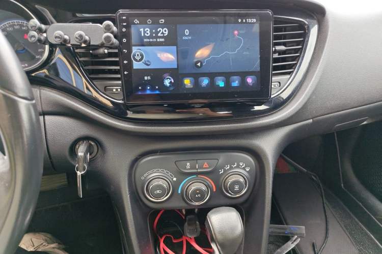Used Fiat Viaggio 2012 1.4T Automatic Jingxiang Edition Audio And AC Panel