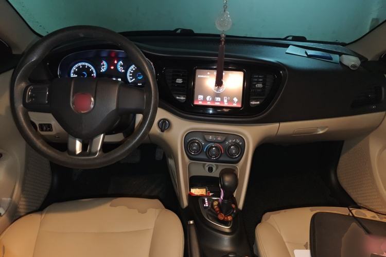 Used Fiat Viaggio 2012 1.4T Automatic Enjoyment Edition Center Console