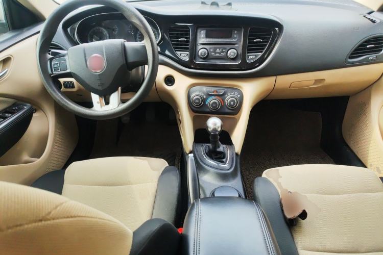 Used Fiat Viaggio 2012 1.4T Manual Enjoyment Edition Center Console